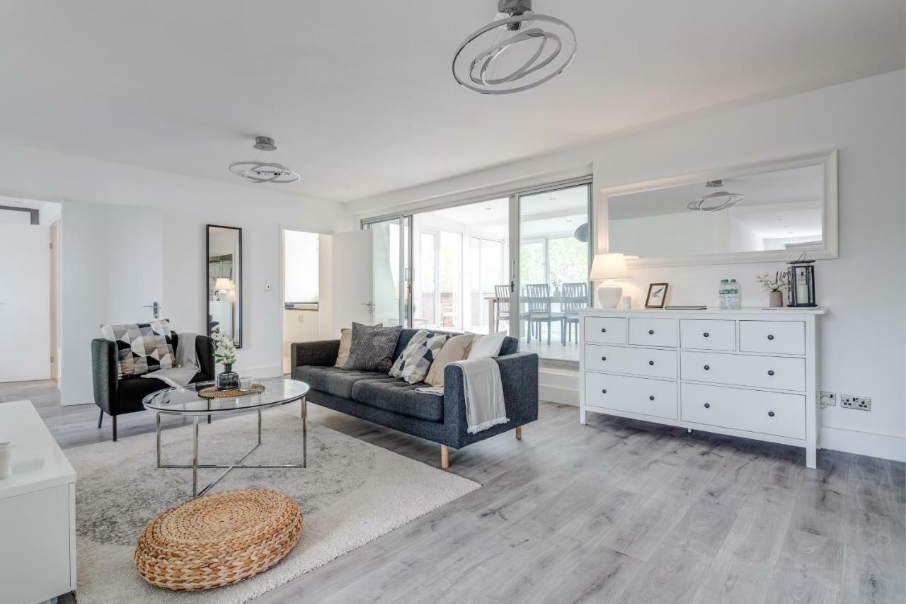Sherborne Court Апарт-отель